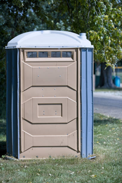 Best Portable restroom trailer rental  in Ligonier, IN